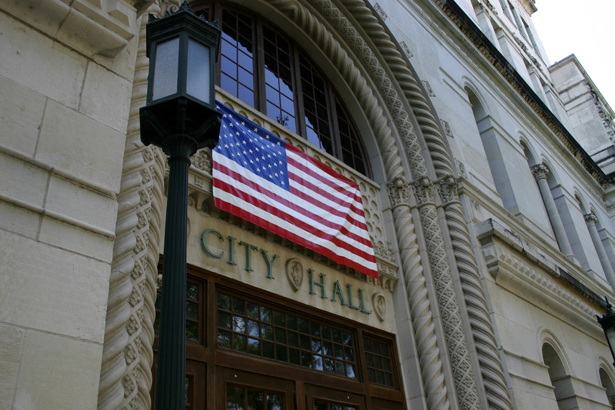 Photo of city hall