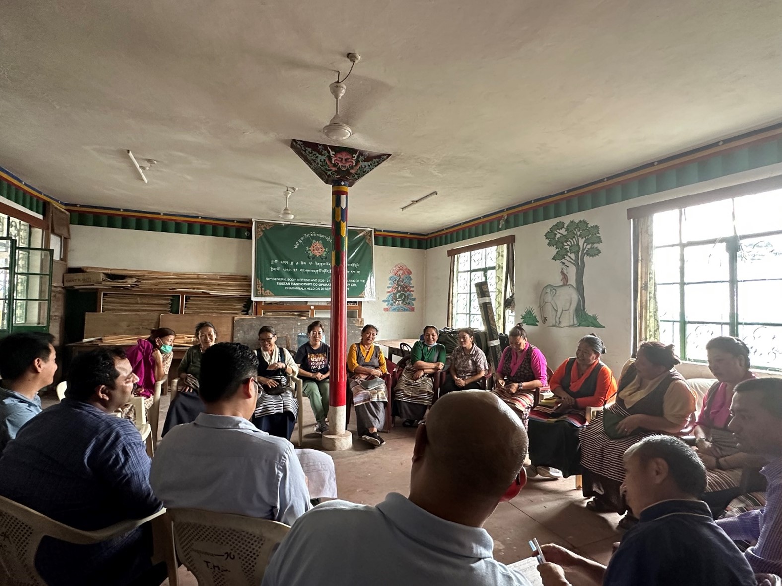 NDI/ICMA team is facilitating focus group discussion with shareholders of cooperative society, Dharamsala, Himachal Pradesh.