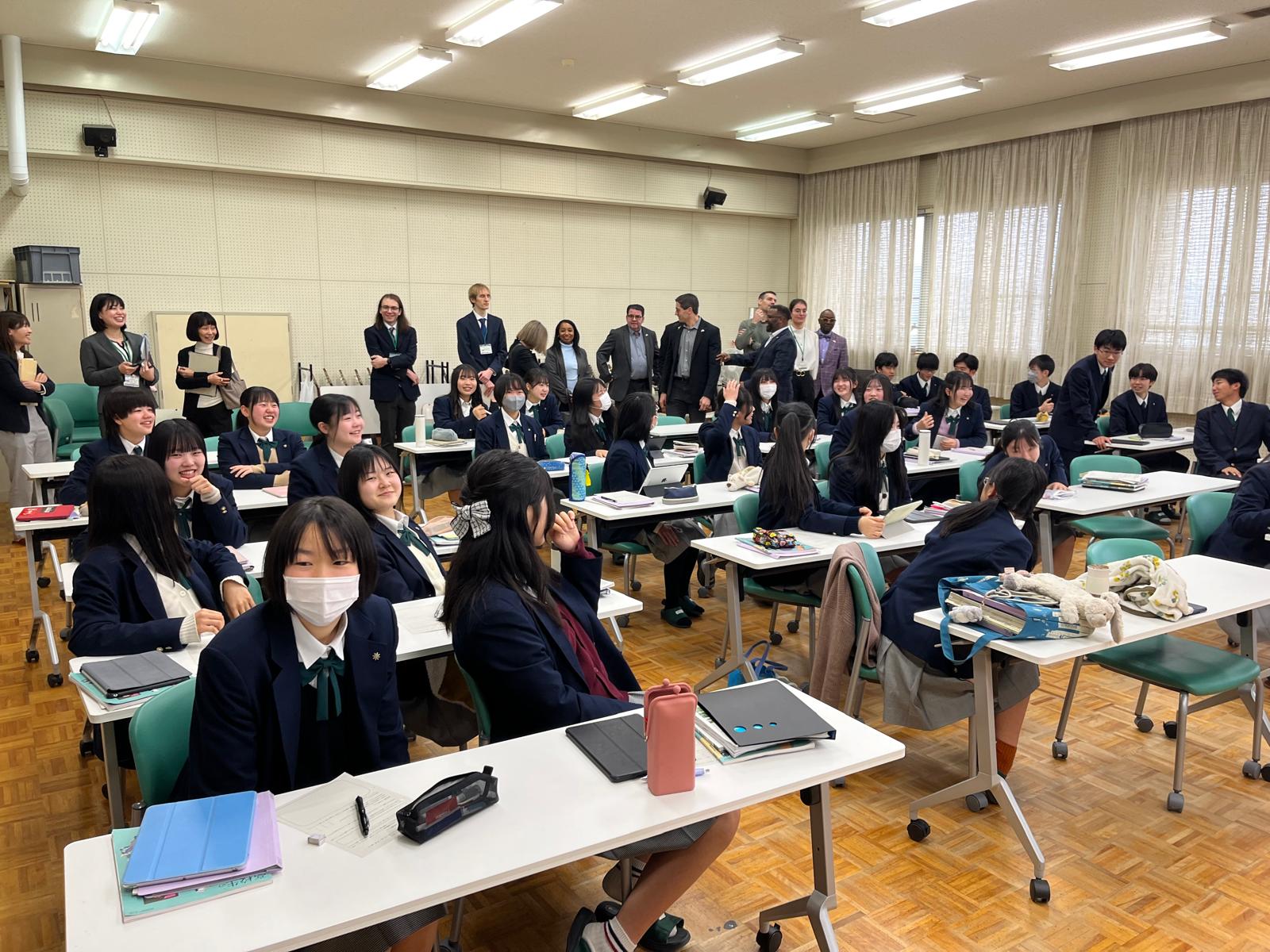 2024 CLAIR Fellows visiting Okayama Prefectural Middle School