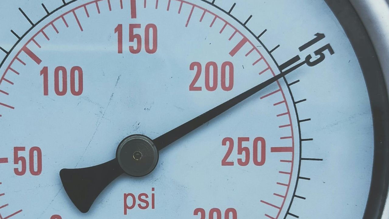 De-Escalation Strategies for Public Employees: Supporting Residents During Conflict, Stress, and Crisis