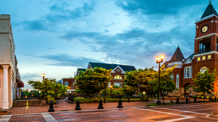Panoramic view of town square in Dallas, Georgia, after sunset