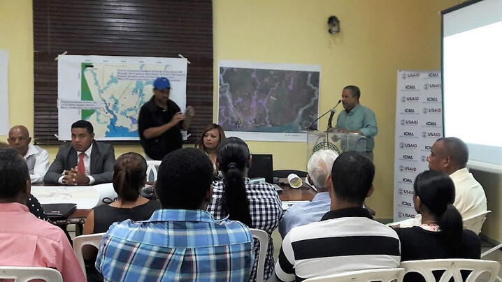 Work group on land use planning in the Dominican Republic